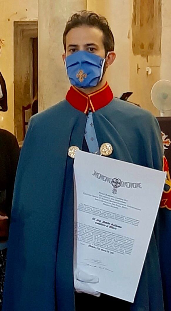 Consegna del diploma di Cavaliere d’Ufficio del Sacro Militare Ordine Costantiniano di San Giorgio (Ramo Madrid).

Pistoia, 12-06-2021