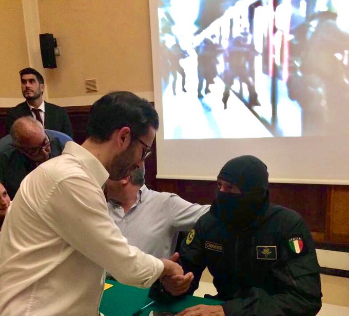 Con il Comandamte Alfa, uno dei fondatori del GIS (Gruppo Intervento Speciale) dell'Arma dei Carabinieri, oggi anche autore di best seller - San Giuliano Terme (2018)